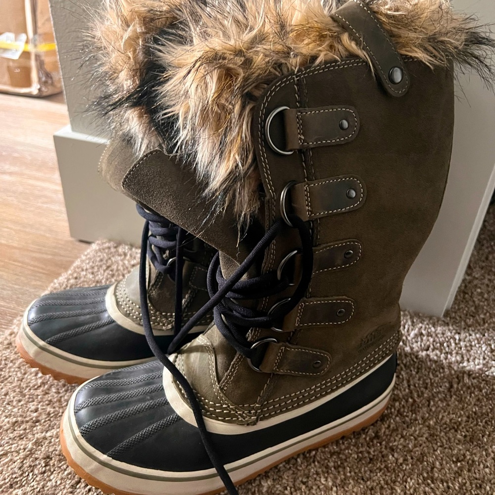 Womens Size 6.5 Sorel Snow Boots